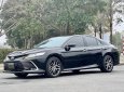 Toyota Camry 2021 - Form mới, biển thành phố