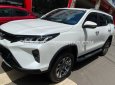 Toyota Fortuner 2021 - Màu trắng