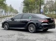 Toyota Camry 2021 - Form mới, biển thành phố