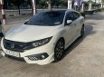 Honda Civic 2018 - Màu trắng, giá 620tr