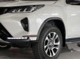 Toyota Fortuner 2022 - Màu trắng