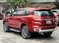 Ford Everest 2020 - Xe màu đỏ nổi bật