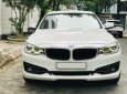 BMW 320i 2016 - Màu trắng nội thất đỏ