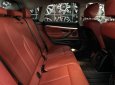 BMW 320i 2016 - Màu trắng nội thất đỏ