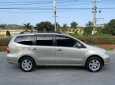 Nissan Grand livina 2011 - Màu vàng chính chủ