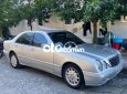 Mercedes-Benz E240 Cần Bán mec E 240 xe chất máy móc yêm ru 2001 - Cần Bán mec E 240 xe chất máy móc yêm ru