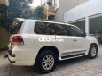 Toyota Land Cruiser LandCuiserV8 đời 2016 màu trắng 2016 - LandCuiserV8 đời 2016 màu trắng