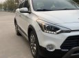 Hyundai i20 Active 2016 - Màu trắng, nhập khẩu nguyên chiếc