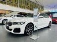 BMW 520i 2022 - Xe giao ngay, ưu đãi tiền mặt hấp dẫn đầu năm mới, tặng kèm bộ quà tặng phụ kiện full theo xe