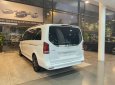 Mercedes-Benz V250 2023 - Tặng gói bảo hiểm vật chất - Quà tặng chính hãng Mer - Bảo hành 03 năm