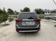 Mitsubishi Outlander 2016 - Màu xám, nhập khẩu