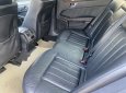 Mercedes-Benz E300 2009 - Xe màu đen  