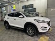 Hyundai Tucson 2016 - Model 2018, mỗi năm đi đúng 1 vạn nilong chưa bóc hết