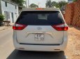 Toyota Sienna 2016 - Xe màu trắng