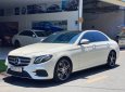 Mercedes-Benz E300 2016 - xe màu trắng