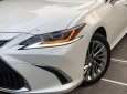 Lexus ES 250 2021 - Biển thành phố