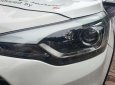 Hyundai i20 Active 2017 - Màu trắng, nhập khẩu nguyên chiếc