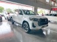 Toyota Hilux 2023 - Màu trắng giao ngay