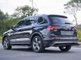 Volkswagen Tiguan 2018 - Màu đen, nhập khẩu