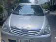 Toyota Innova 2011 - Màu bạc xe gia đình