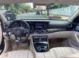 Mercedes-Benz E250 2016 - Màu đen và nội thất kem