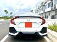 Honda Civic 2019 - Màu trắng, giá chỉ 645 triệu