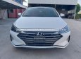 Hyundai Elantra 2019 - Màu trắng, số sàn