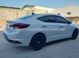 Hyundai Elantra 2019 - Màu trắng, số sàn