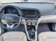 Hyundai Elantra 2019 - Màu trắng, số sàn