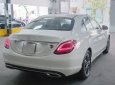 Mercedes-Benz C180 2020 - Màu trắng, nội thất đen