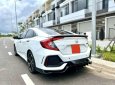 Honda Civic 2019 - Màu trắng, giá chỉ 645 triệu