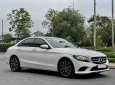 Mercedes-Benz C200 2019 - Xe đẹp, giá tốt, hỗ trợ trả góp 70%, xe trang bị full options