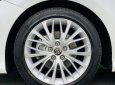 Toyota Camry 2020 - Màu trắng