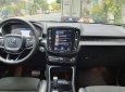 Volvo XC40 2019 - Xe màu đỏ, xe nhập