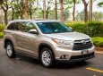 Toyota Highlander 2016 - Có cửa nóc, ghế điện