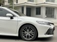 Toyota Camry 2022 - Màu trắng, nhập khẩu