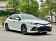 Toyota Camry 2022 - Màu trắng, nhập khẩu