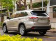 Toyota Highlander 2016 - Có cửa nóc, ghế điện