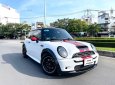 Mini Cooper 2006 - 1.6 nhập 2007 máy Turbo rất mạnh mẽ, ít hao xăng 9 lít/100km - Xe hai màu, full đồ chơi cao cấp