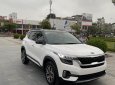 Kia Seltos 2021 - Màu trắng, nhập khẩu