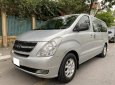 Hyundai Starex 2010 - Màu bạc, 445tr