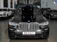 BMW X7 2022 - Màu đen, giá tốt