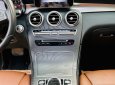 Mercedes-Benz GLC 300 2019 - Màu đen, bảo dưỡng chính hãng
