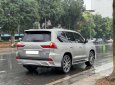 Lexus LX 570 2017 - Màu bạc, 7 chỗ, giá tốt