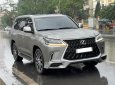 Lexus LX 570 2017 - Màu bạc, 7 chỗ, giá tốt