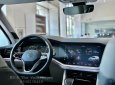 Volkswagen Touareg 2023 - Màu xanh dương Meloe Crystal Effect đang có 1 chiếc xe tại Vw Sài Gòn có thể giao ngay trong tháng 6/2023