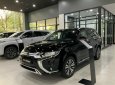Mitsubishi Outlander 2023 - Ưu đãi lên đến 100% phí trước bạ -  Sẵn hàng giao ngay - ưu đãi cho khách hàng ký mới