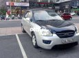 Kia Carens E muốn bán chiếc xe 7 chỗ máy dầu số tự động 2008 - E muốn bán chiếc xe 7 chỗ máy dầu số tự động