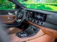 Mercedes-Benz E300 2023 - Màu đen, nội thất nâu