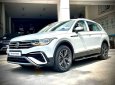 Volkswagen Tiguan 2023 - TẶNG 150% TRƯỚC BẠ or HÀNG TRĂM TRIỆU TIỀN MẶT VÀ GÓI PHỤ KIỆN NÂNG CẤP XE CHÍNH HÃNG GIÁ TỐT NHẤT MIỀN NAM LH NGAY 0979573796